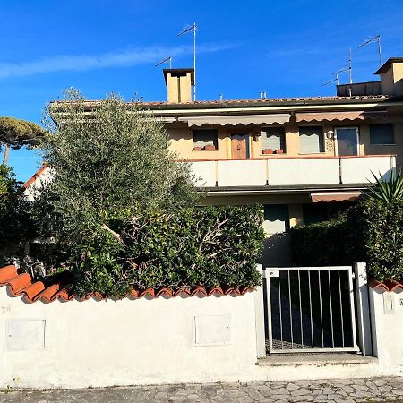 Appartamento Da Matteo 2 Tirrenia Exterior photo